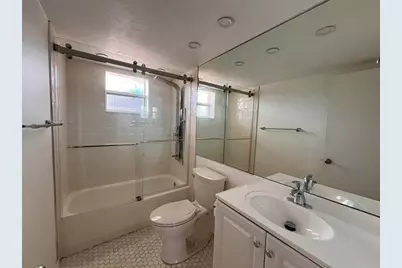 212  Oxford 400, Unit #212, West Palm Beach, FL 33417 - Photo 11