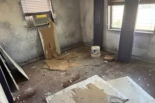 1390 SW 49th Terrace, Fort Lauderdale, FL 33317 - Photo 13