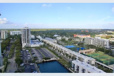 11111  Biscayne Blvd, Unit #1901, Miami, FL 33181 - Photo 5
