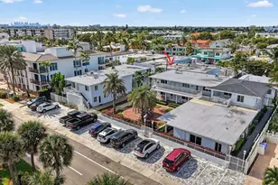 4228 N Ocean Dr, Lauderdale by the Sea, FL 33308 - Photo 3