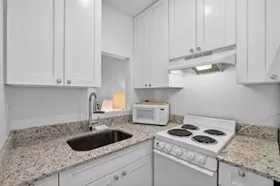 4228 N Ocean Dr, Lauderdale by the Sea, FL 33308 - Photo 15