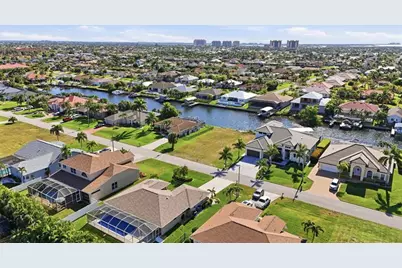 1912 SW 48th Ln, Cape Coral, FL 33914 - Photo 15