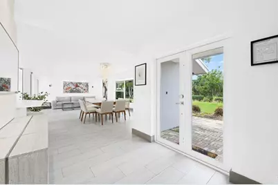 2711  Mayan Dr, Fort Lauderdale, FL 33316 - Photo 7