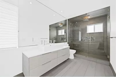 2711  Mayan Dr, Fort Lauderdale, FL 33316 - Photo 15