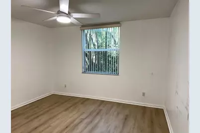 529 E Sheridan, Unit #108, Dania Beach, FL 33004 - Photo 7