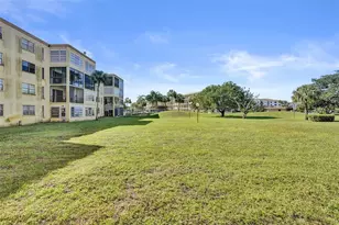 9273 SW 8th St, Boca Raton, FL 33428 - Photo 27