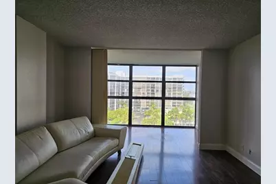 400  Leslie Dr, Unit #717, Hallandale Beach, FL 33009 - Photo 3