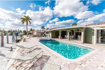 2732 NE 10th St, Pompano Beach, FL 33062 - Photo 15