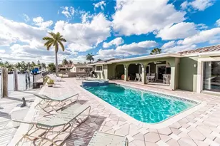 2732 NE 10th St, Pompano Beach, FL 33062 - Photo 15