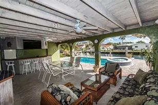 2732 NE 10th St, Pompano Beach, FL 33062 - Photo 9