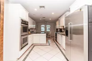 2732 NE 10th St, Pompano Beach, FL 33062 - Photo 27