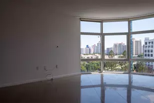 20100 W Country Club Dr, Aventura, FL 33180 - Photo 5