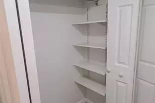 20100 W Country Club Dr, Aventura, FL 33180 - Photo 25