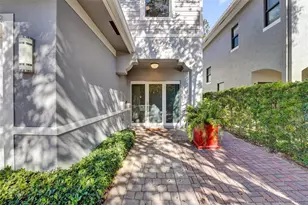 1733 NE 38th St, Oakland Park, FL 33334 - Photo 3