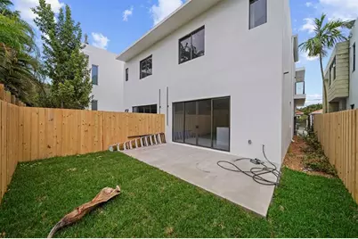 3235  Percival Ave, Unit #2, Miami, FL 33133 - Photo 9