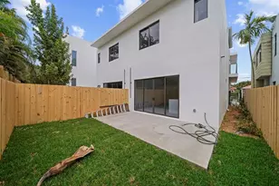 3235 Percival Ave, Miami, FL 33133 - Photo 9