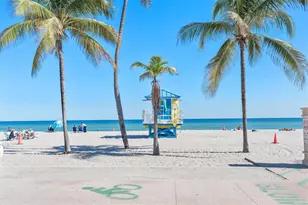 2751 N Surf Rd, Hollywood, FL 33019 - Photo 3