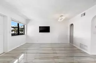 2751 N Surf Rd, Hollywood, FL 33019 - Photo 7