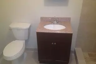 7027 W Sunrise Blvd, Plantation, FL 33313 - Photo 5