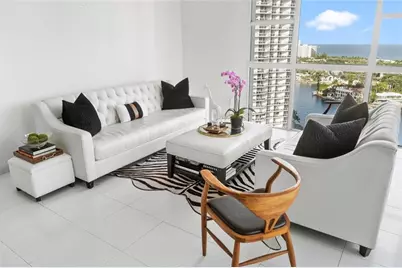 20505 E Country Club Dr, Unit #Ph33, Miami, FL 33180 - Photo 7