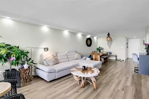 600 Parkview Dr, Hallandale Beach, FL 33009 - Photo 15