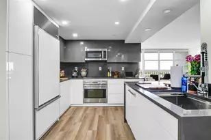 600 Parkview Dr, Hallandale Beach, FL 33009 - Photo 9