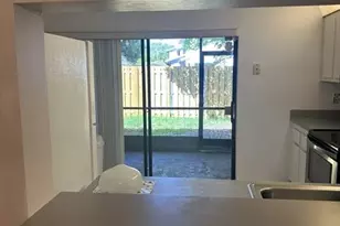 621 NW 105th Way, Pembroke Pines, FL 33026 - Photo 5