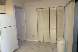 621 NW 105th Way, Pembroke Pines, FL 33026 - Photo 7