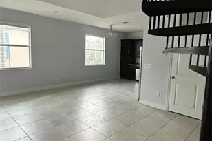 2911 Cascada Isle Way, Hollywood, FL 33024 - Photo 9