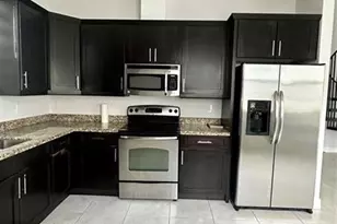 2911 Cascada Isle Way, Hollywood, FL 33024 - Photo 7