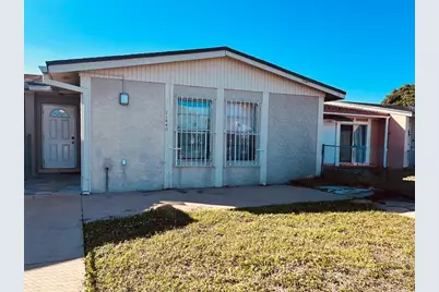 21440 NW 40th Circle Ct, Miami Gardens, FL 33055 - Photo 1