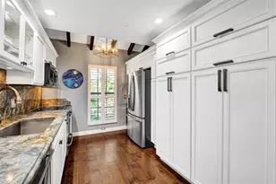 810 SE 2nd St, Fort Lauderdale, FL 33301 - Photo 13