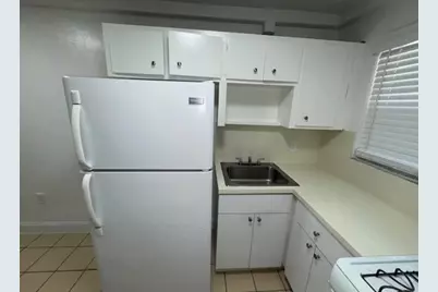 2031 NE 139th St, Unit #12, North Miami Beach, FL 33181 - Photo 5