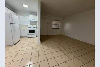 2031 NE 139th St, Unit #12, North Miami Beach, FL 33181 - Photo 7