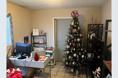 7960 NW 174th St, Hialeah, FL 33015 - Photo 5