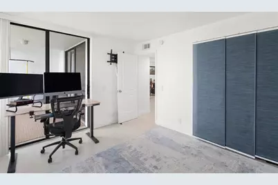 111  Lake Emerald Dr, Unit #401, Oakland Park, FL 33309 - Photo 13