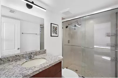 111  Lake Emerald Dr, Unit #401, Oakland Park, FL 33309 - Photo 11