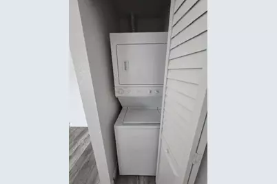 1958  McKinley St, Unit #19, Hollywood, FL 33020 - Photo 9