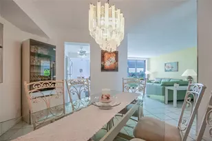 7100 Radice Ct, Lauderhill, FL 33319 - Photo 9