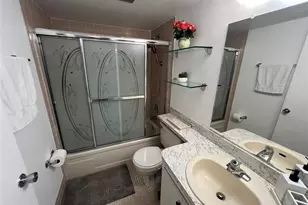 7321 NW 18th St, Margate, FL 33063 - Photo 9