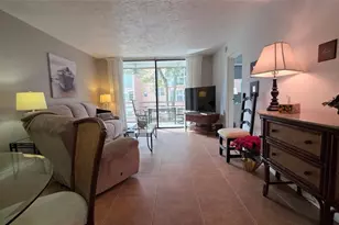 2801 Somerset Dr, Lauderdale Lakes, FL 33311 - Photo 9