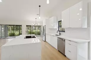 1410 Riverwood Ln, Coral Springs, FL 33071 - Photo 5