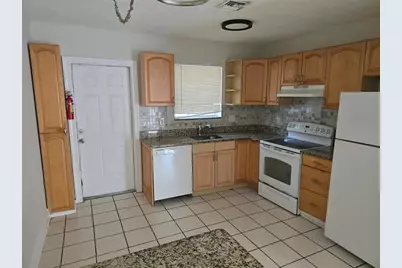 807 W Las Olas Blvd, Fort Lauderdale, FL 33312 - Photo 3