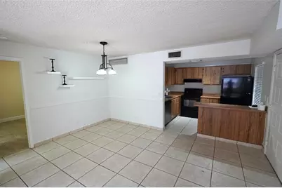 11521 NW 10th St, Hollywood, FL 33026 - Photo 3
