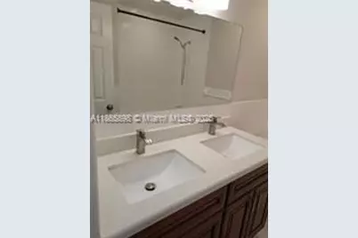 813 SW 13th St, Fort Lauderdale, FL 33315 - Photo 7