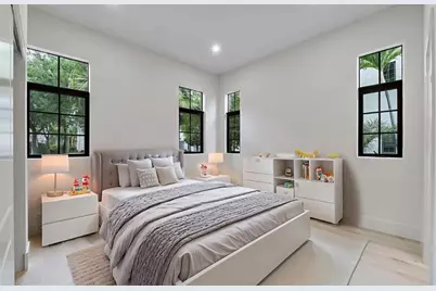 7247  Wisteria Ave, Parkland, FL 33076 - Photo 11