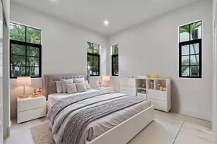 7247 Wisteria Ave, Parkland, FL 33076 - Photo 11