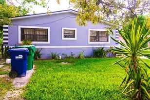 1290 NE 144th St, Miami, FL 33161 - Photo 3