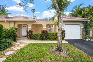 1427 Seagrape Cir, Weston, FL 33326 - Photo 1