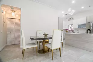 1427 Seagrape Cir, Weston, FL 33326 - Photo 13